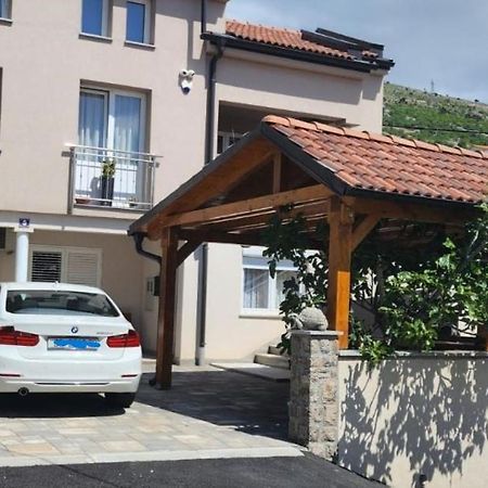 Zora Apartment Сен Екстериор снимка