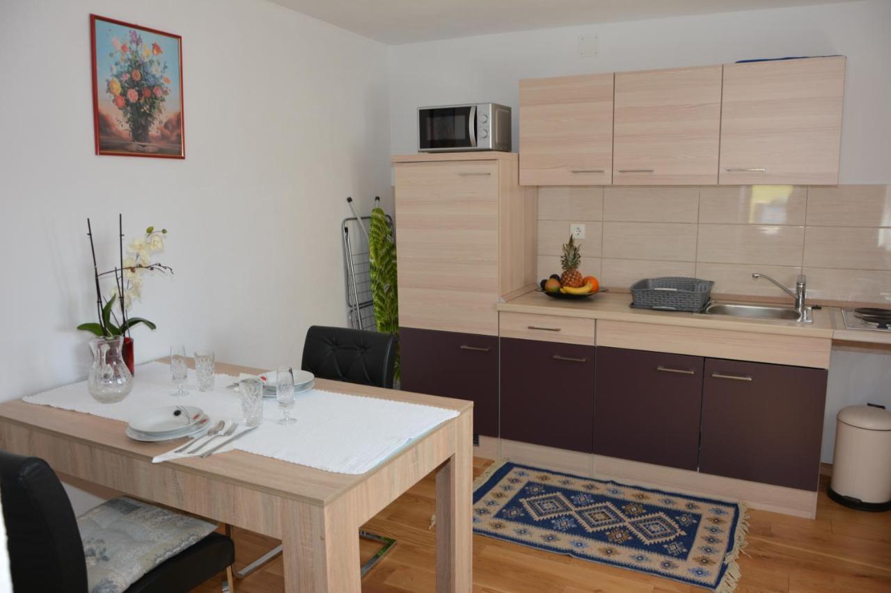 Zora Apartment Сен Екстериор снимка
